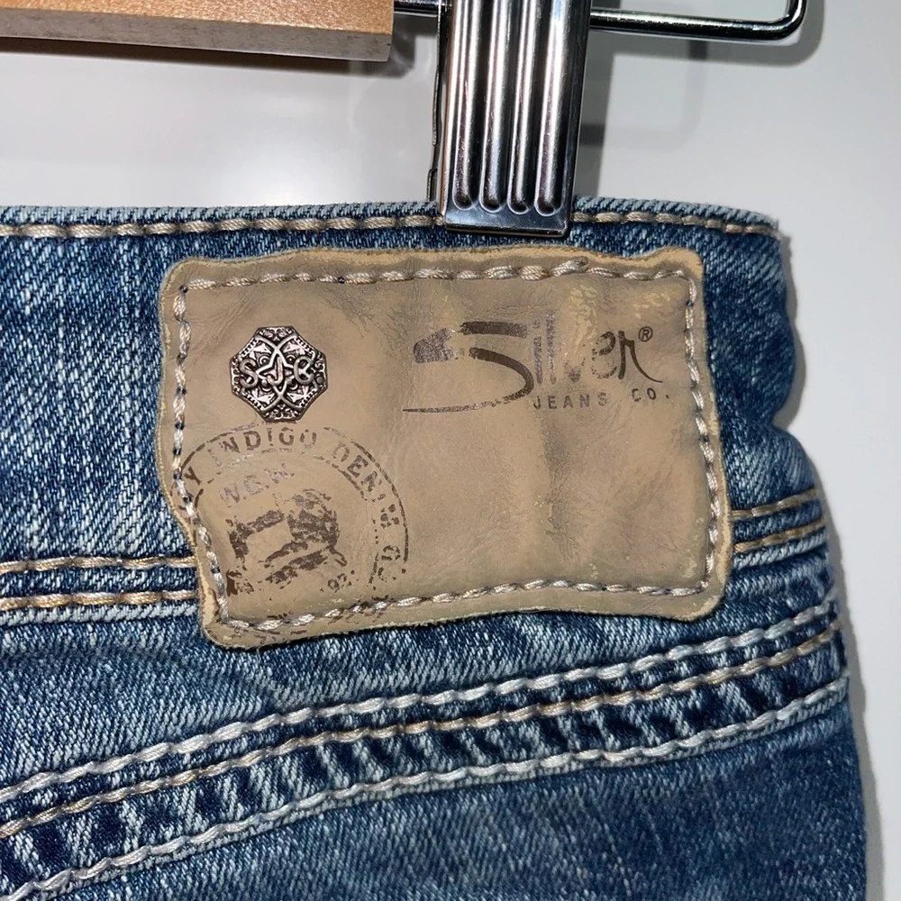 Silver‎ Distressed Suki Surplus Denim Jean Shorts